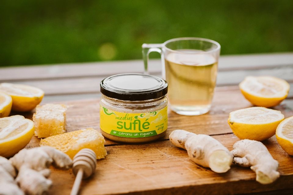 Citrona un ingvera medus suflē, 50 g