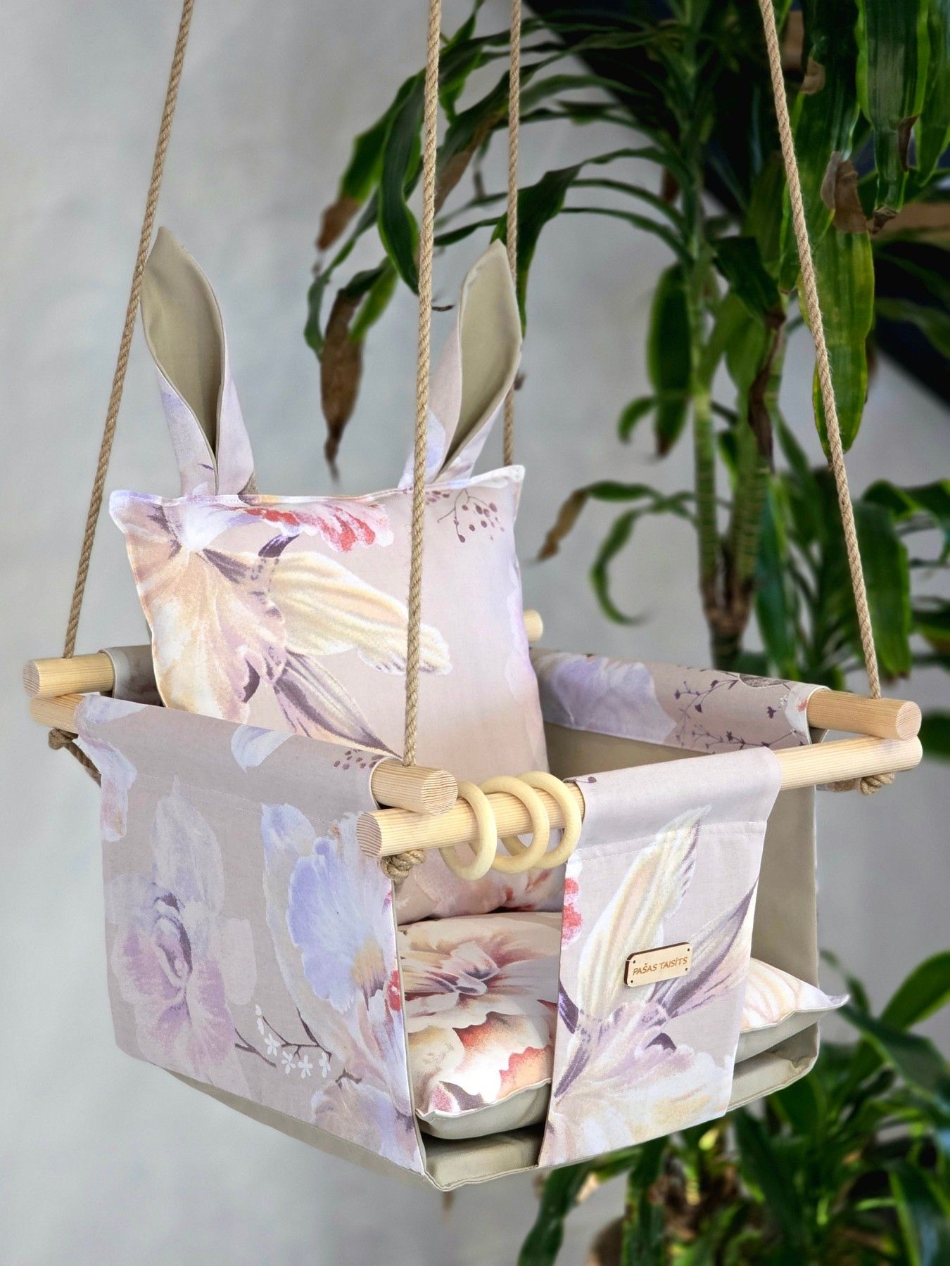 Zīdaiņu šūpoles Pašas Taisīts, tekstils, violetā, bēšā krāsā — attēls 2