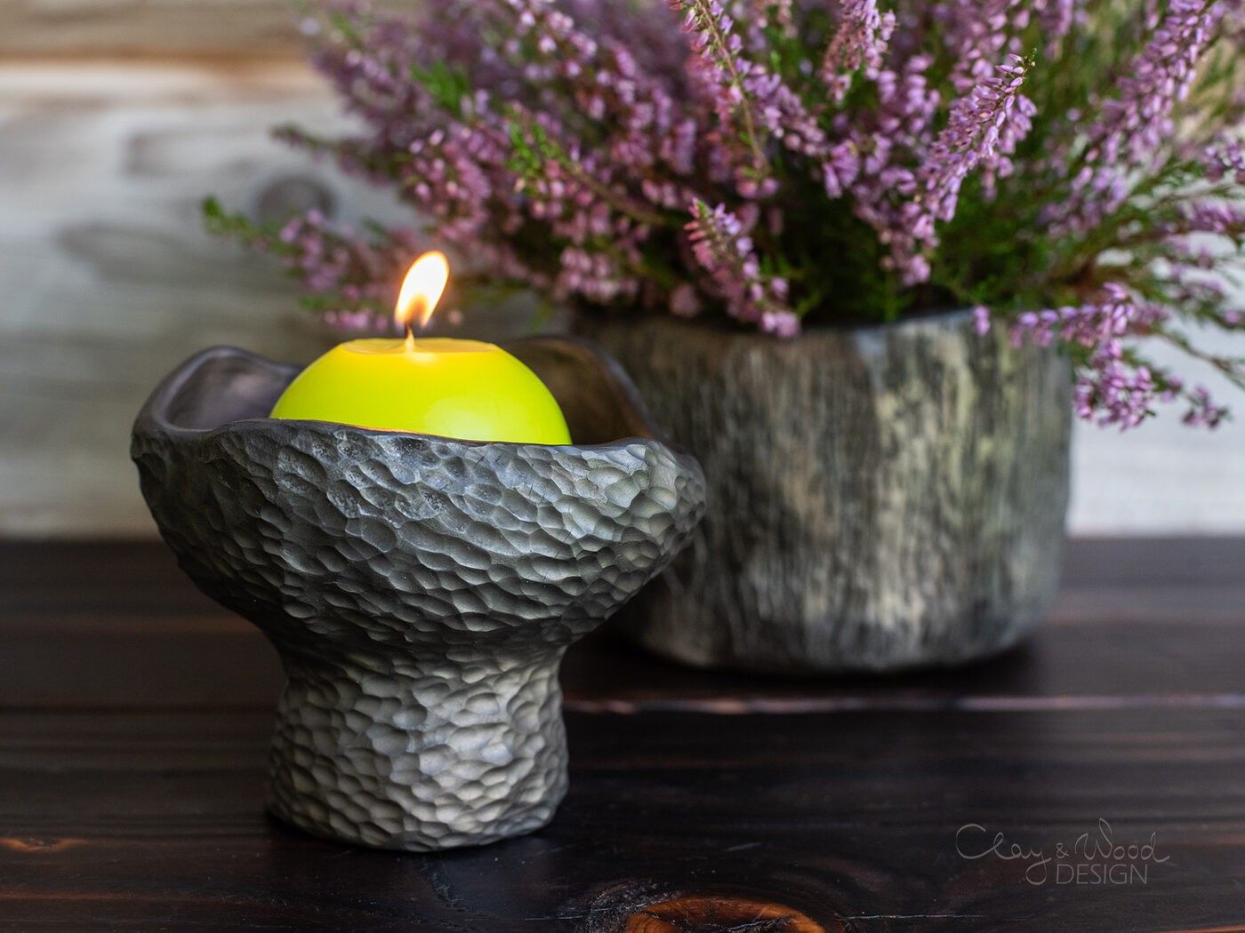 Galda svečturis Clay & Wood Design, keramika, melnā krāsā