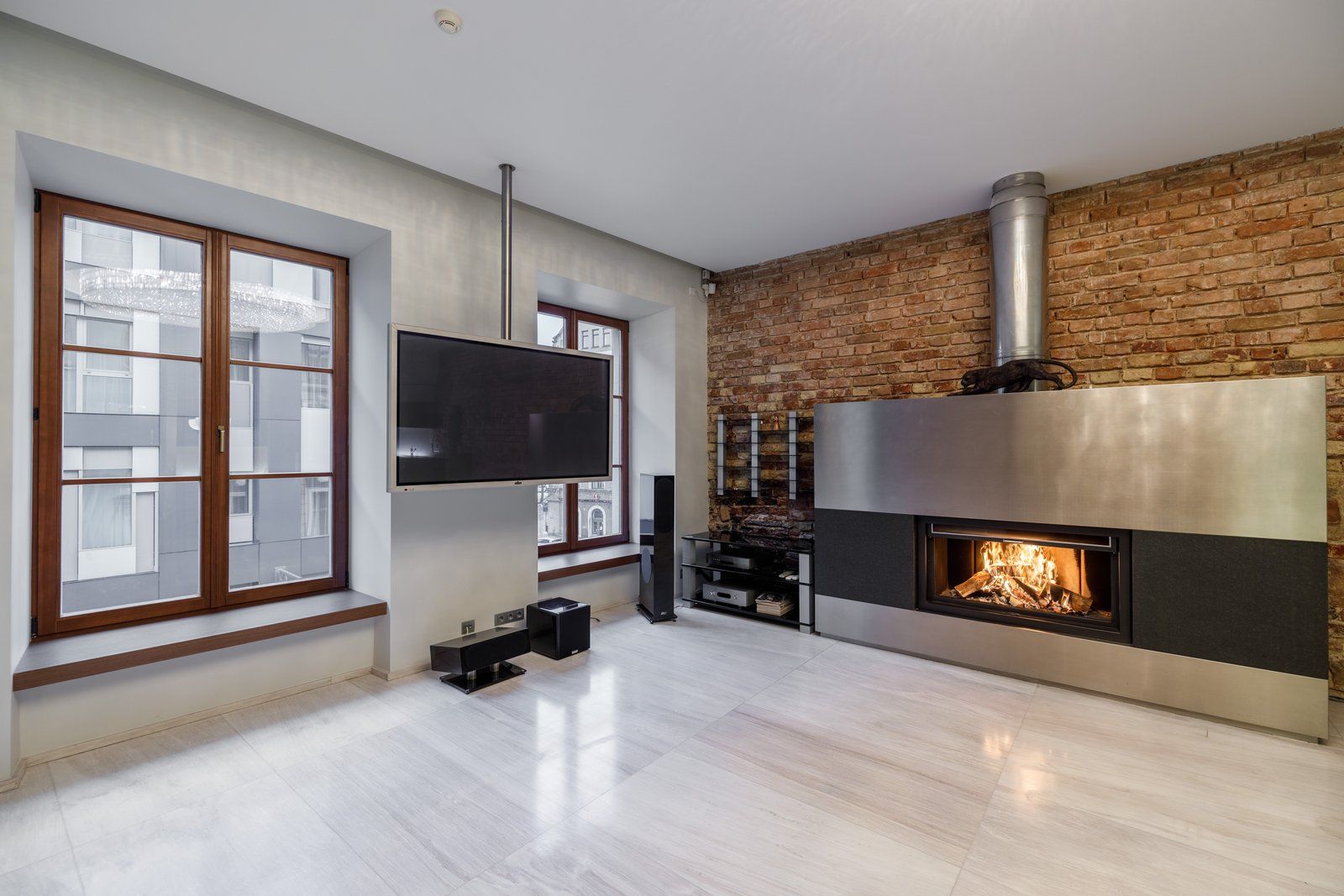 6 istabu dzīvoklis, Grēcinieku iela 22, Vecrīga — attēls 3