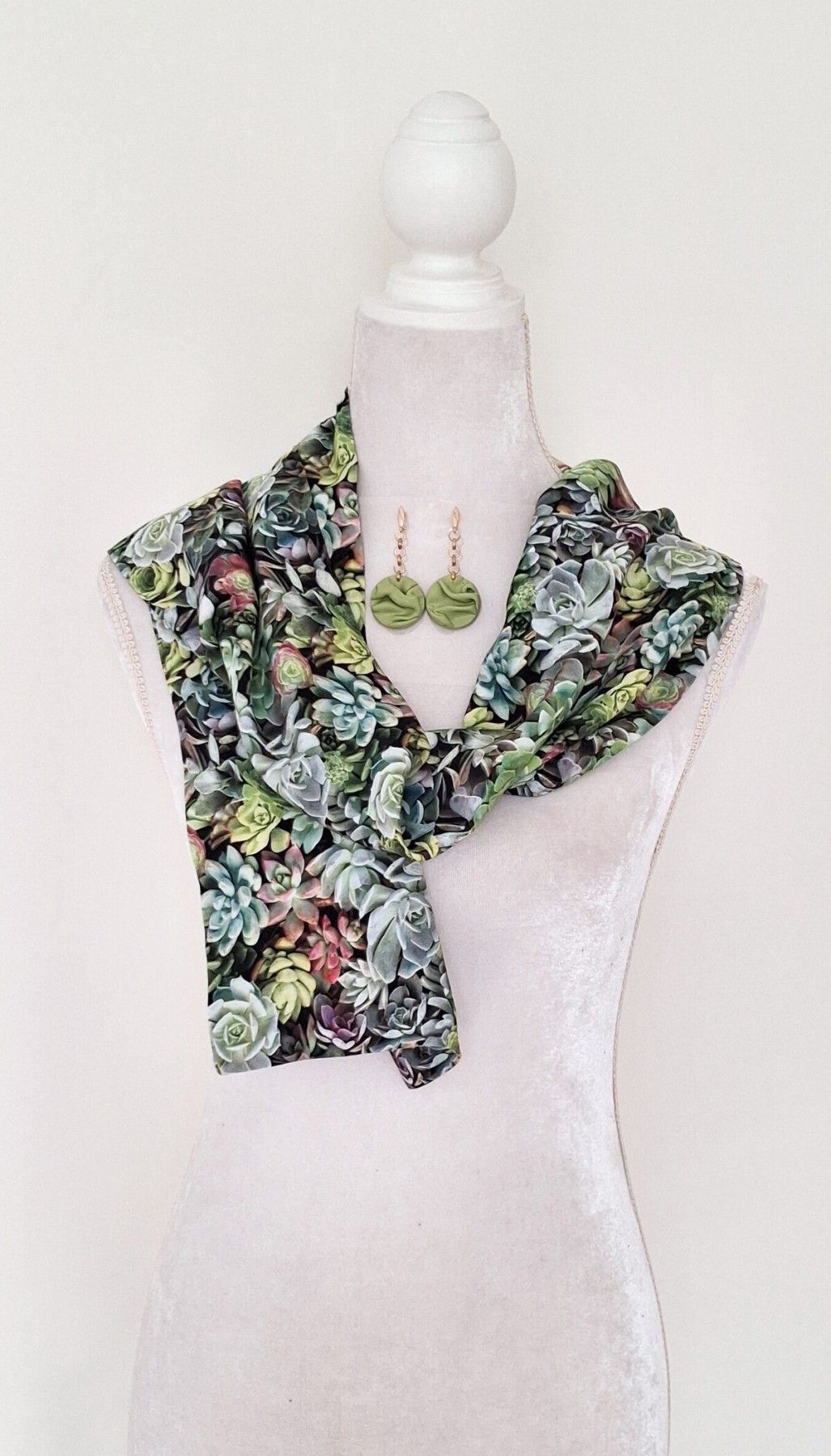 Šalle Madeira Handmade, viskoze, zaļā, melnā krāsā — attēls 2