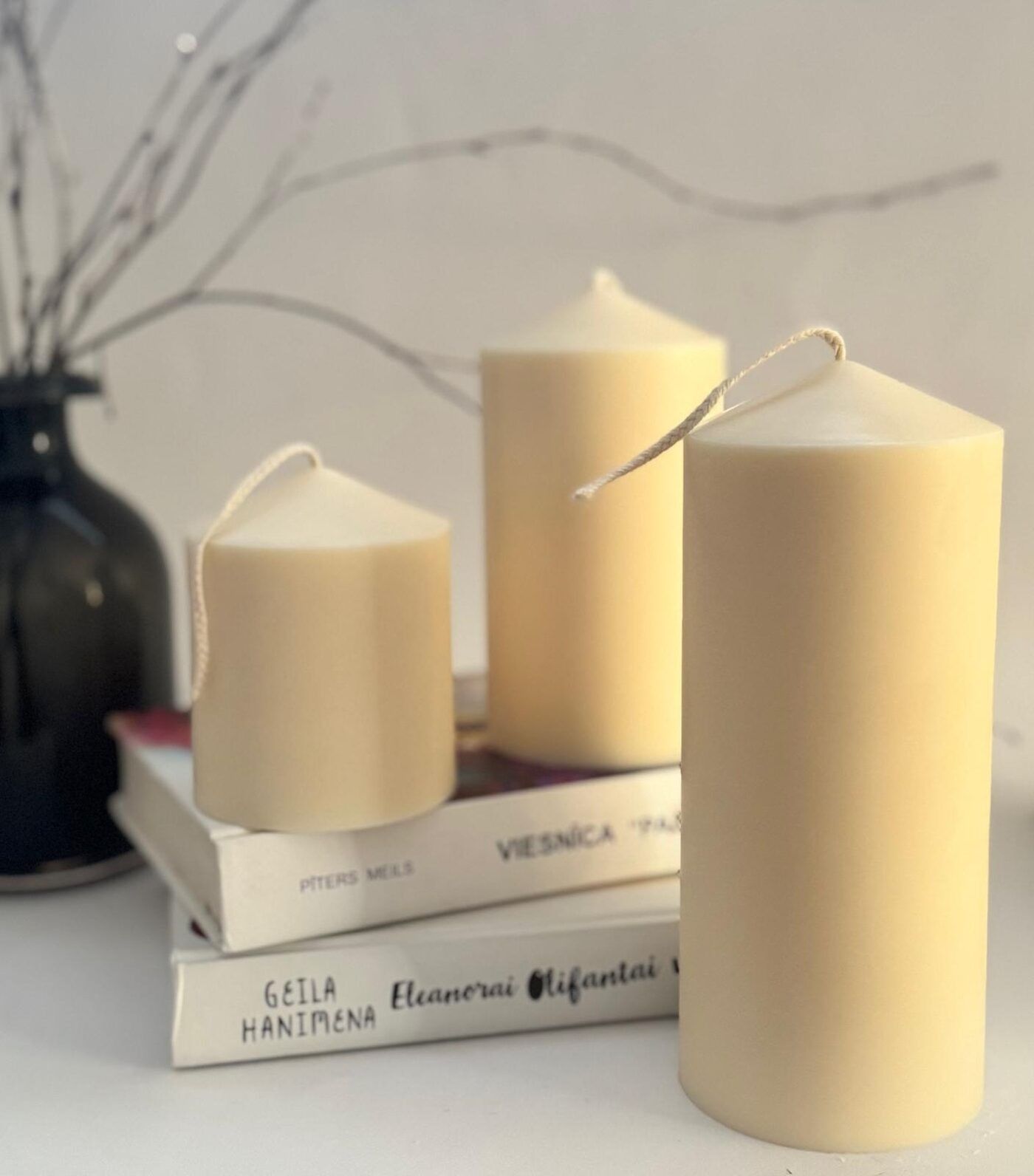Svece KV Candles, cilindra (stieņa), 60 h, sojas vasks — attēls 3