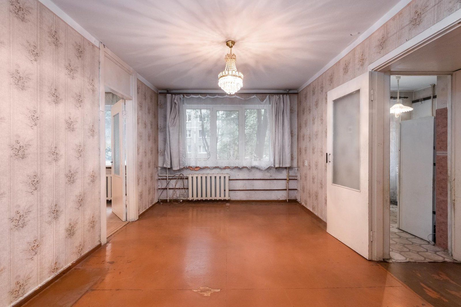 2 istabu dzīvoklis, Kvēles iela 31, Jugla