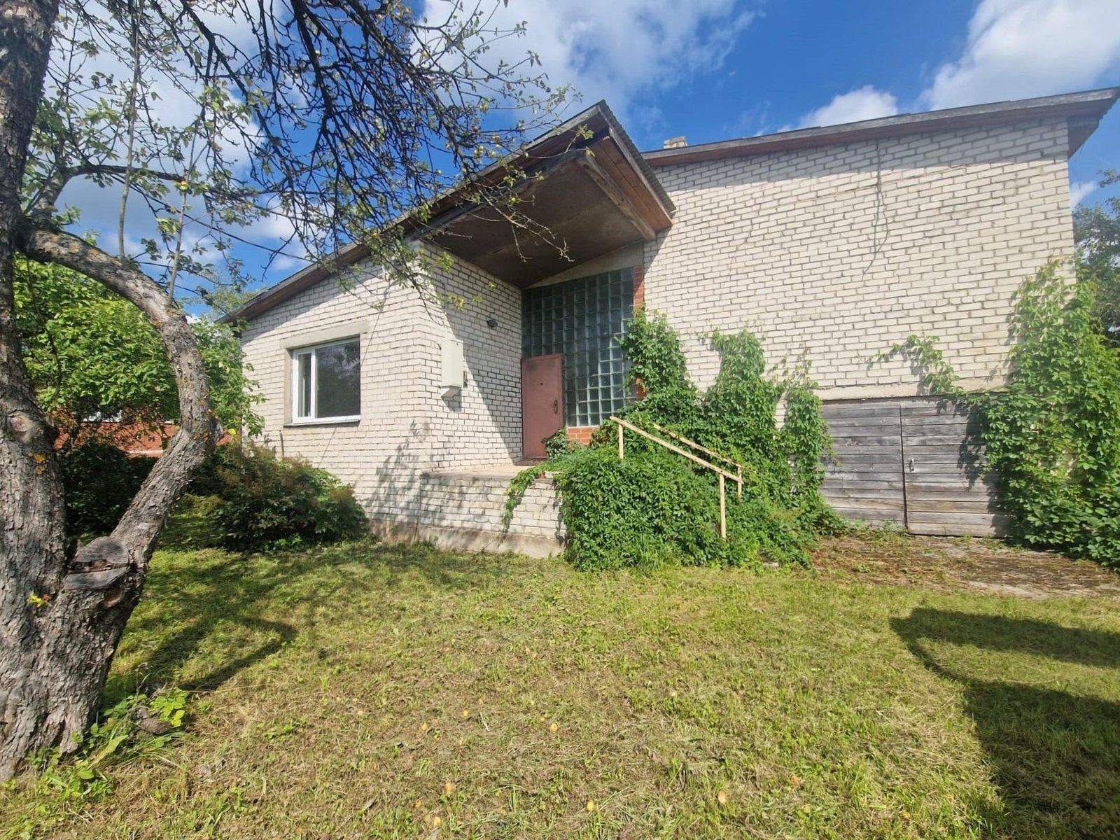 Privātmāja 140 m², Liepu iela 2, Zvārtavas pagasts