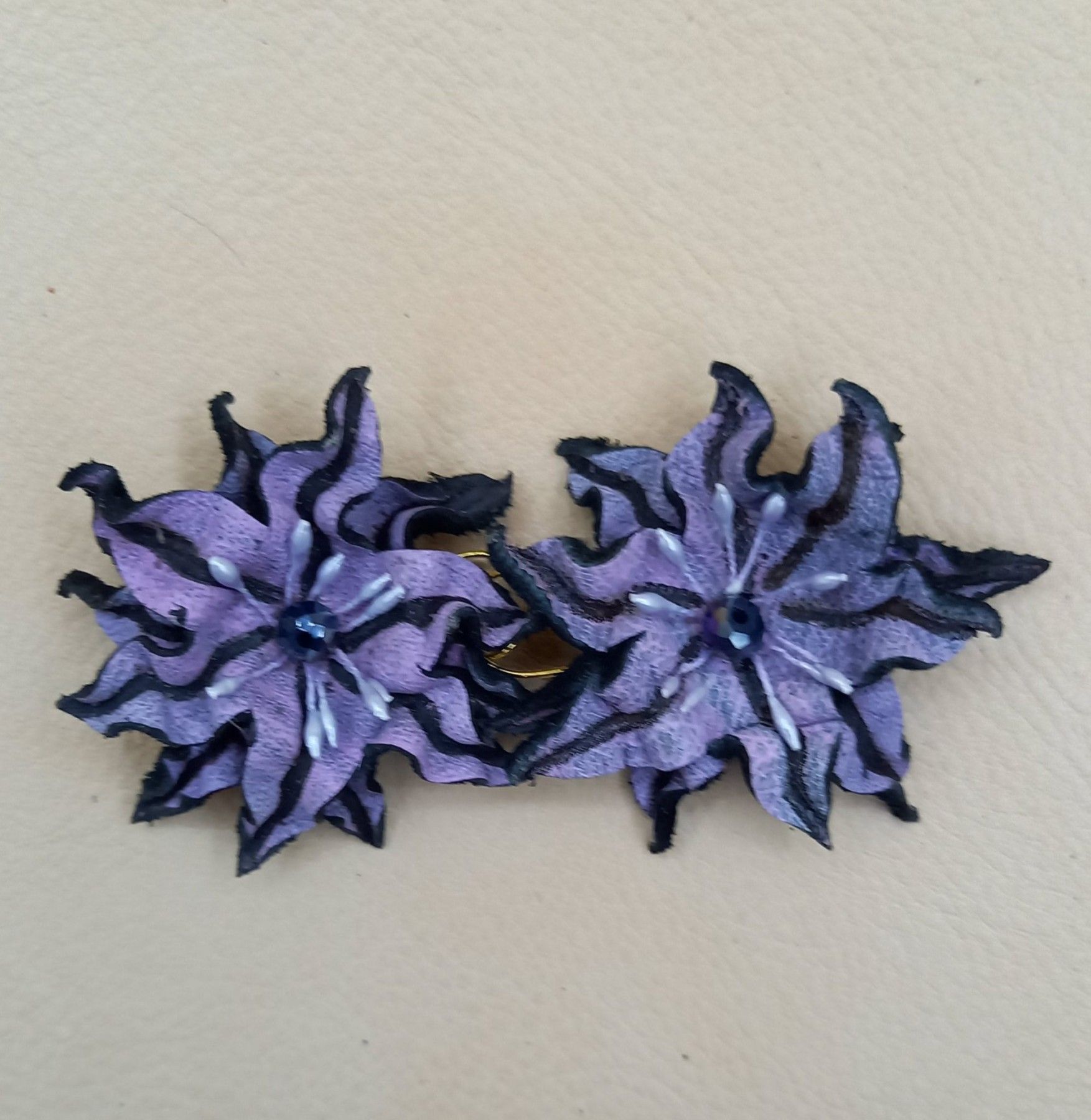 Auskari Ādas Bode, āda, violetā krāsā