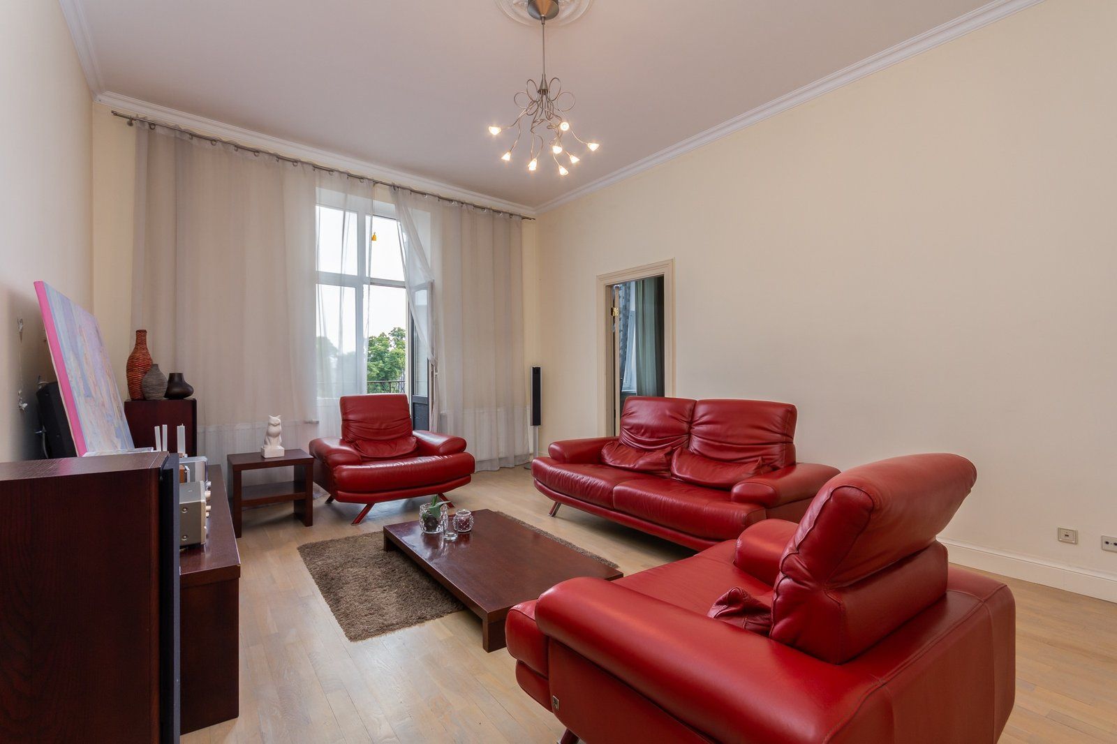 3 istabu dzīvoklis, Bruņinieku iela 8A, Centrs
