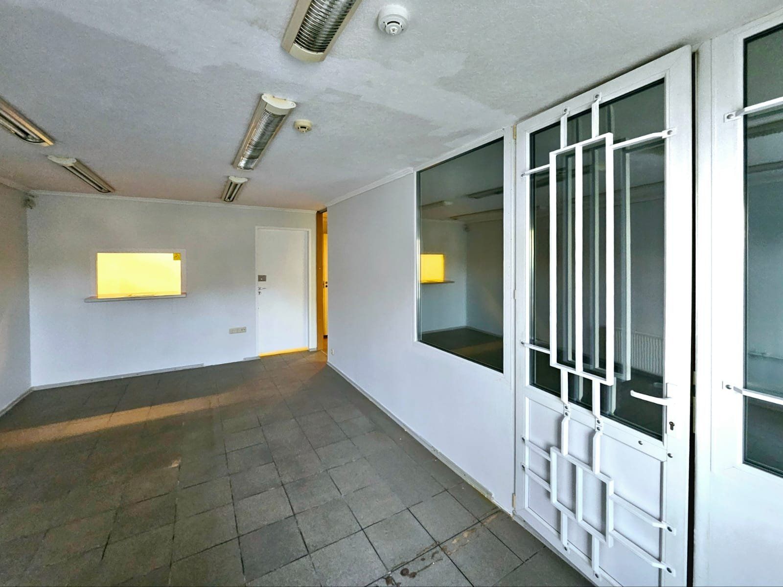 Tirdzniecības telpas 66 m², Raiņa iela 87, Jūrmala — attēls 5