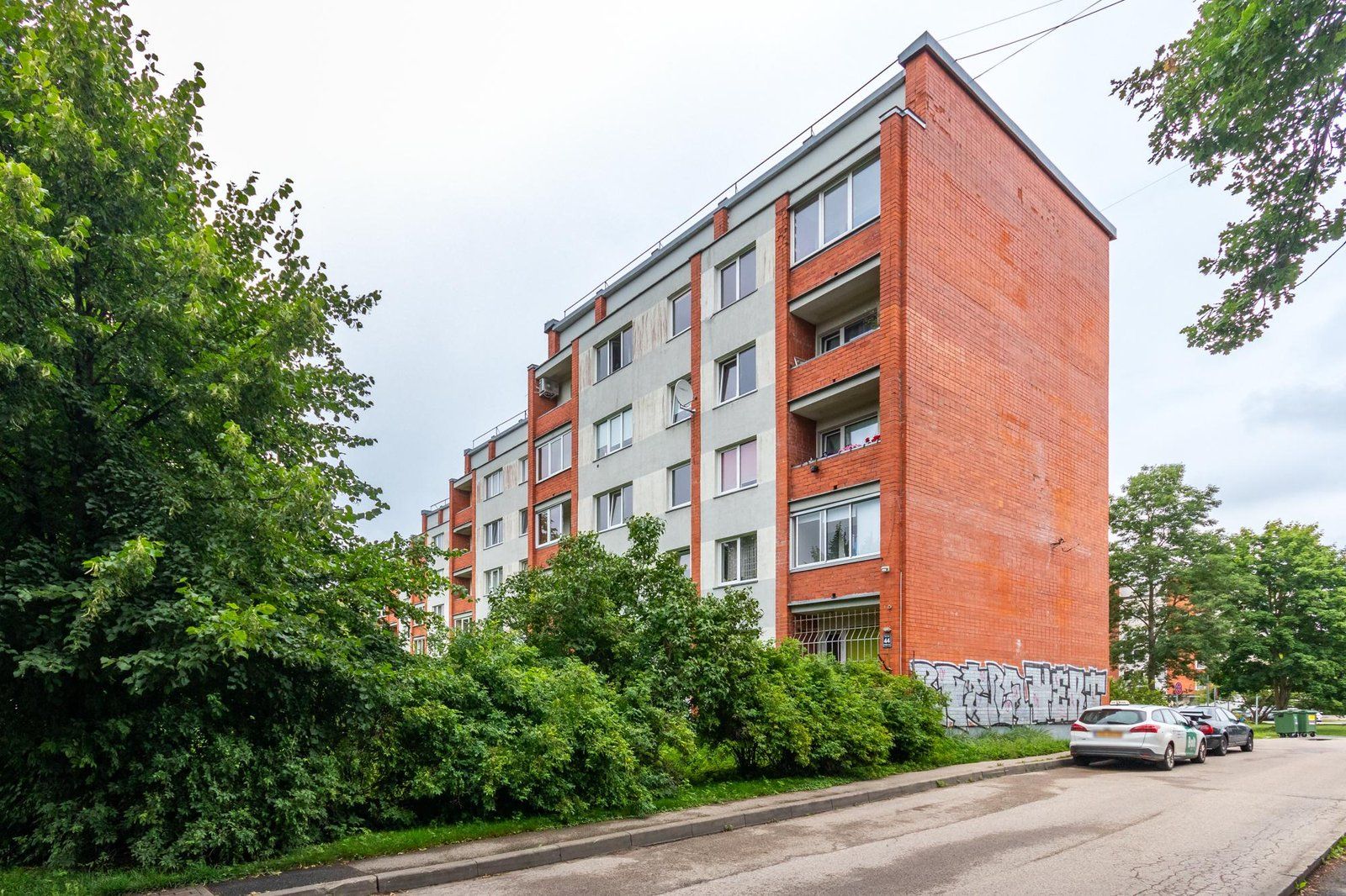 3 istabu dzīvoklis, Raiņa iela 44, Jūrmala — attēls 2