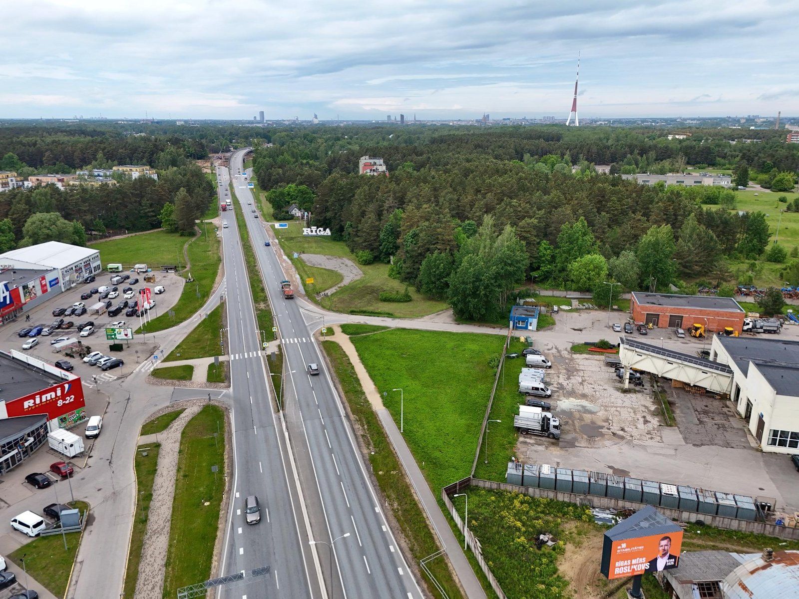Zemes gabals 2575 m², Ziepniekkalna iela 72, Rīga — attēls 2