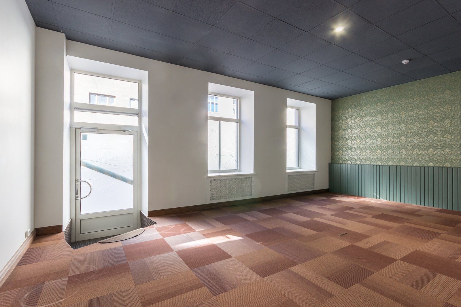 Tirdzniecības telpas 108 m², Vīlandes iela 18, Centrs — attēls 2