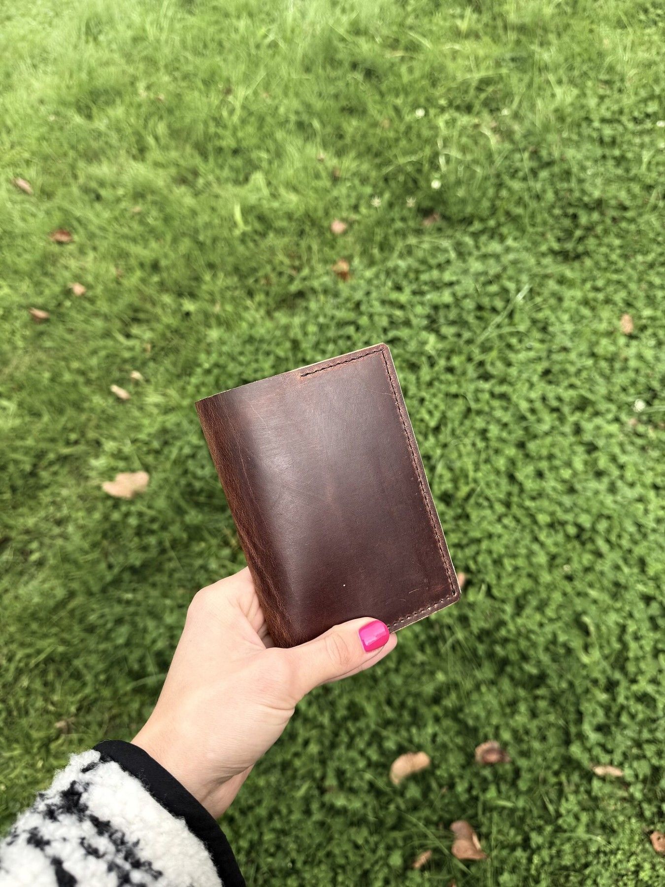 Pases / dokumentu vāciņš StoneHill, āda, melnā krāsā — attēls 4