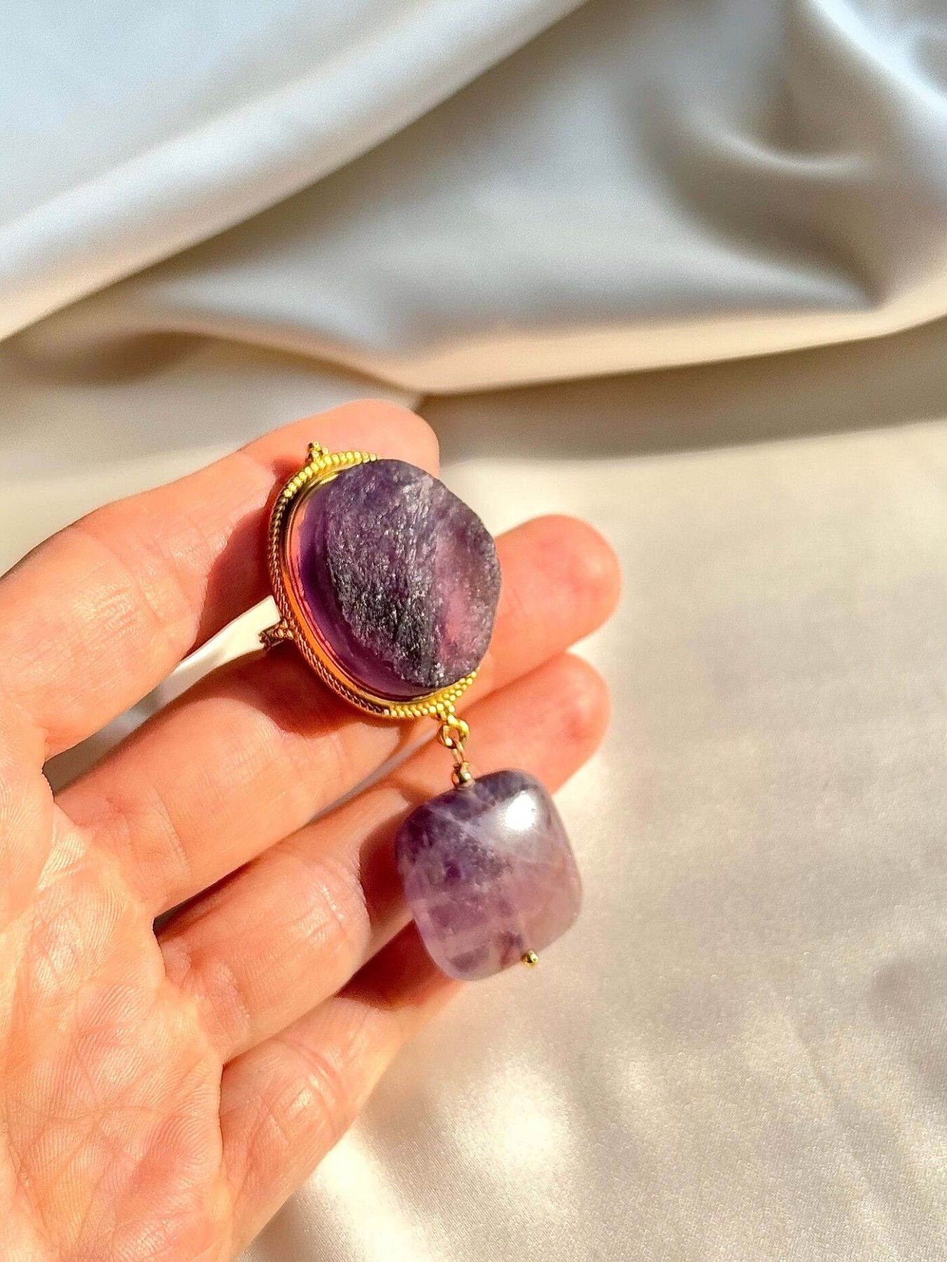 Piespraude Astra Stones, ar pusdārgakmeni, violetā krāsā — attēls 4