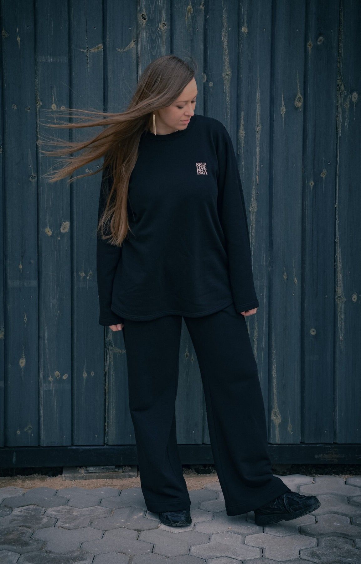 Sieviešu kostīms PIENALOTÉ, S, M, L, XL, melnā krāsā