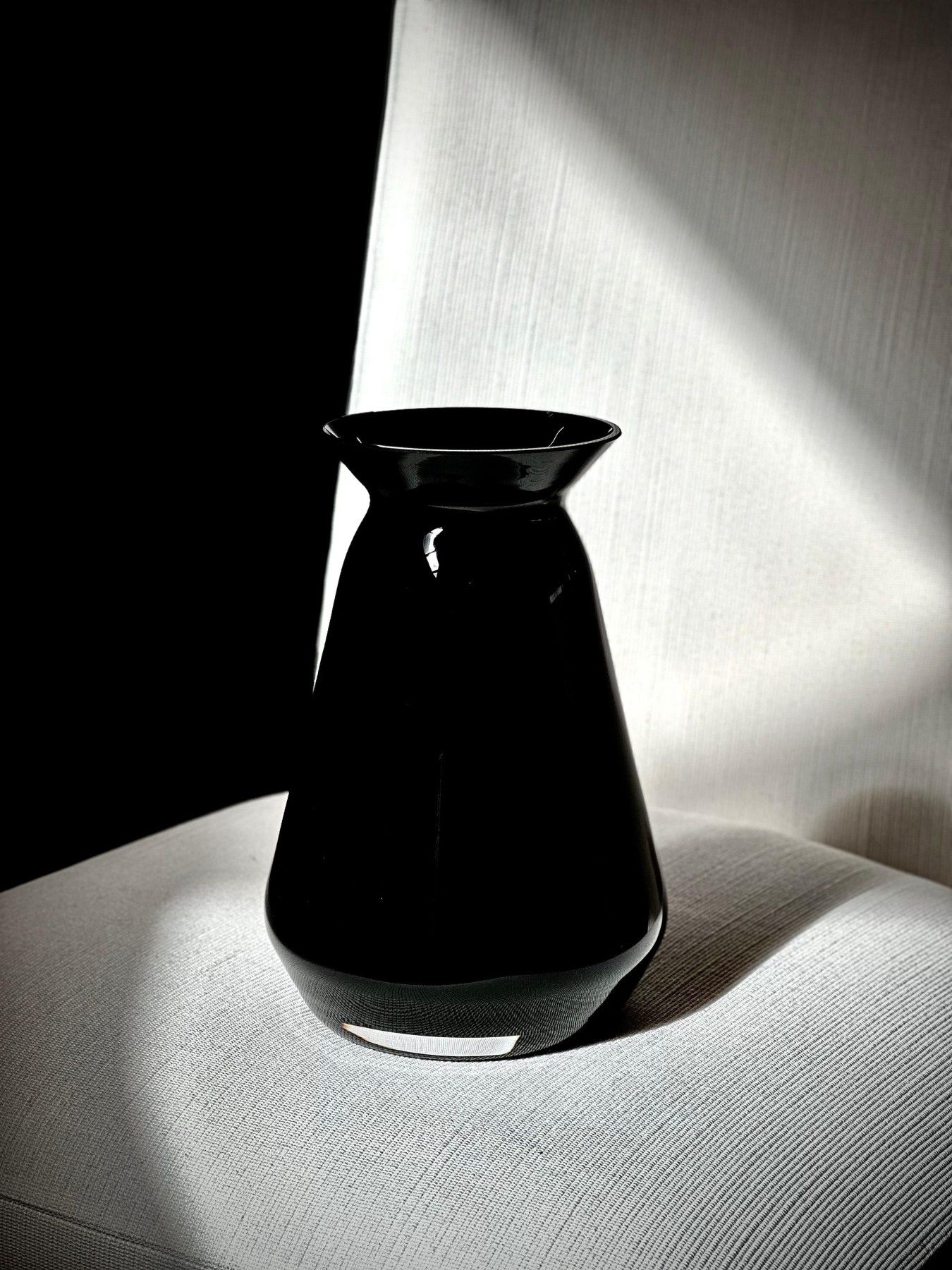 Vāze an&angel, augstums 22,5 cm, stikls, melnā krāsā — attēls 3