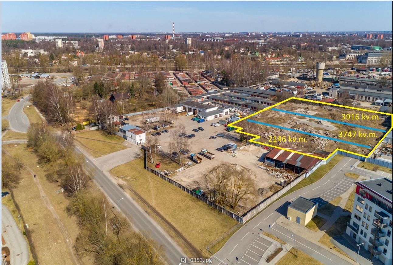 Zemes gabals 9809 m², Jāņa Endzelīna iela 32A, Rīga