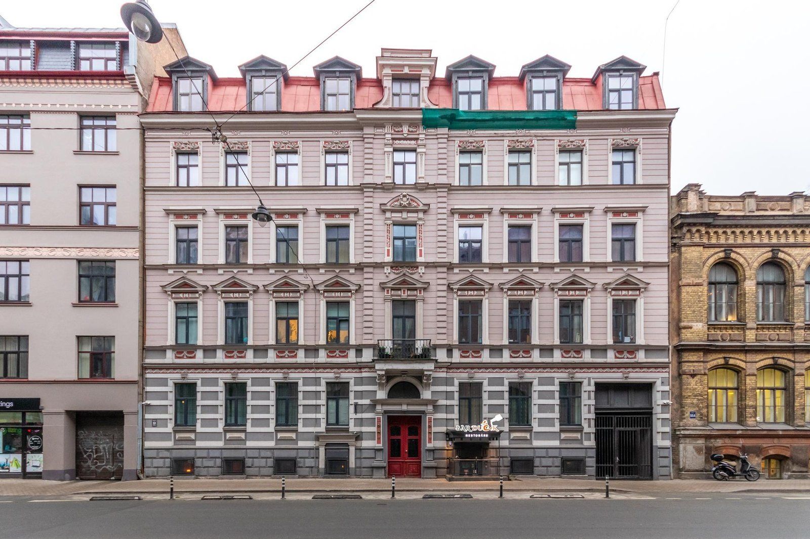 2 istabu dzīvoklis, Lāčplēša iela 53, Avoti