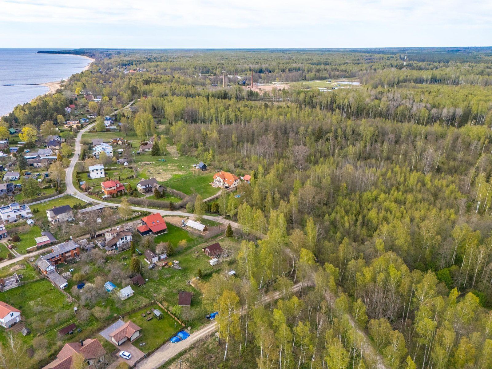 Zemes gabals 2500 m², Jūras iela 57, Liepupes pagasts — attēls 2