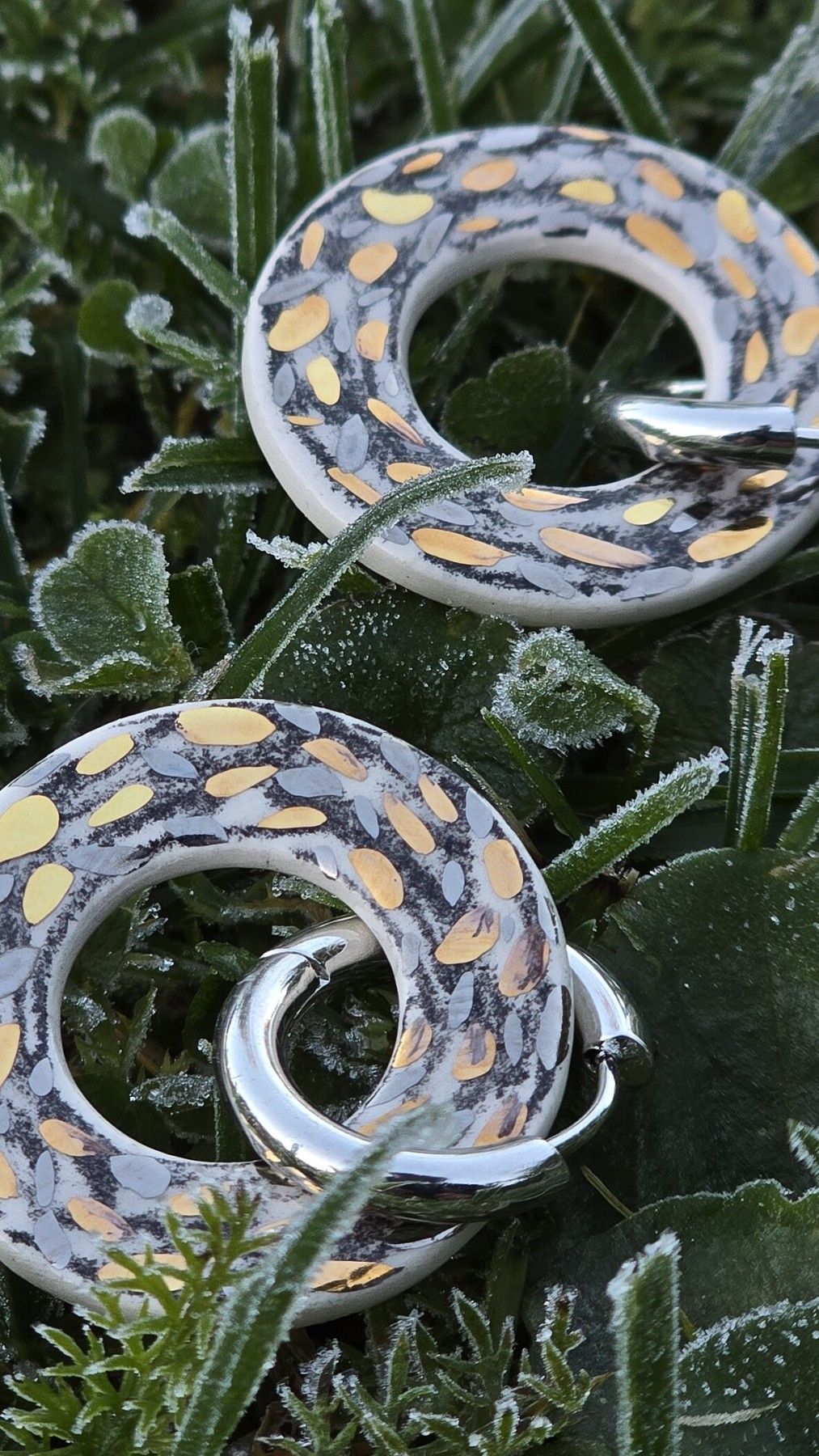Auskari KAISME, violetā, zelta, sudraba krāsā — attēls 3