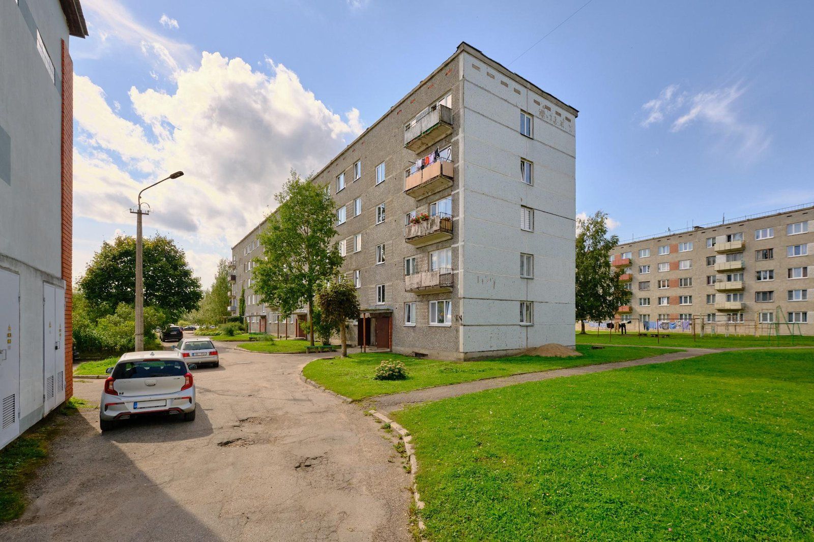 3 istabu dzīvoklis, Rēzeknes iela 28, Preiļi
