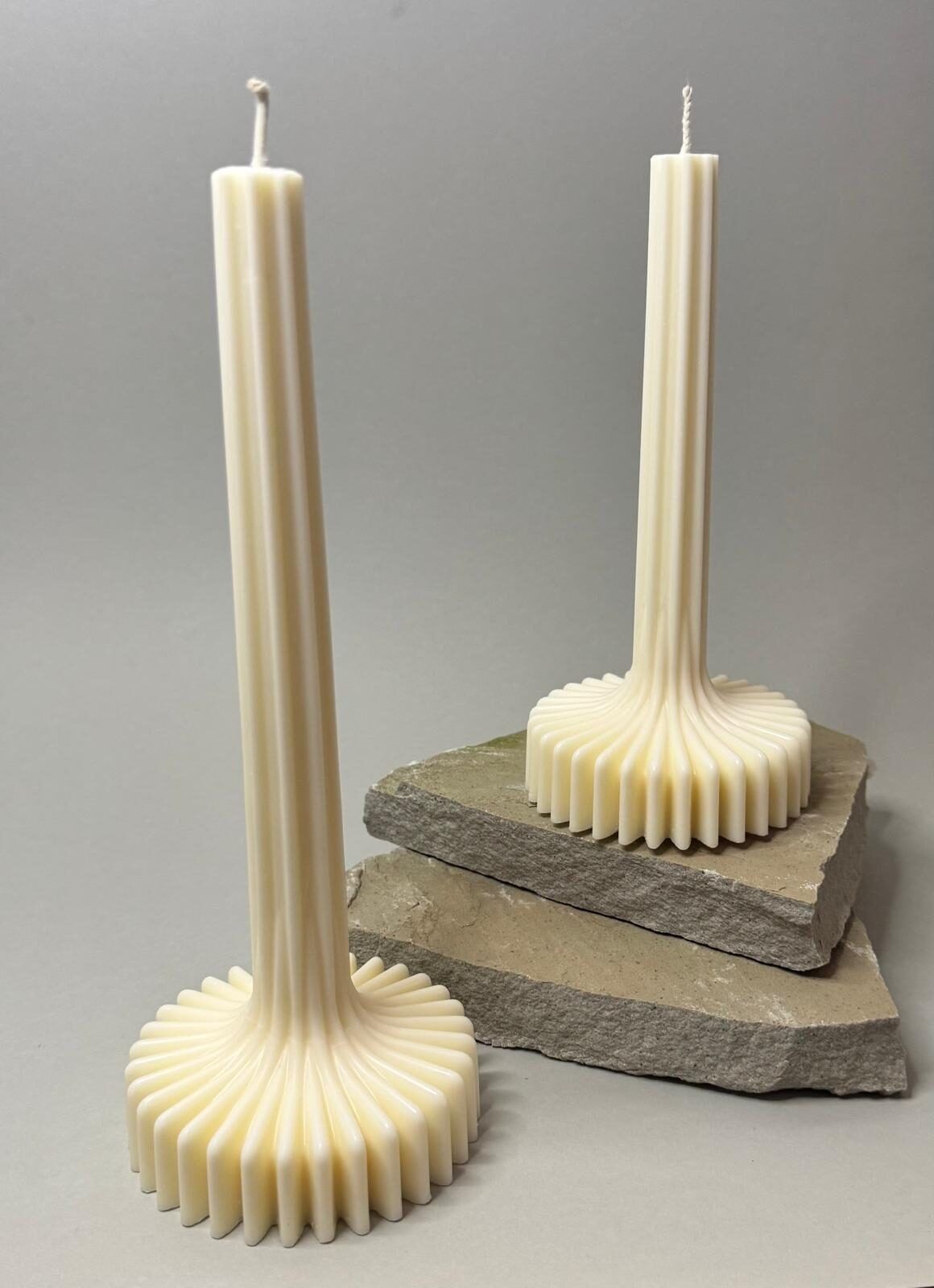 Svece KV Candles, konusa (galda), sojas vasks, bēšā krāsā