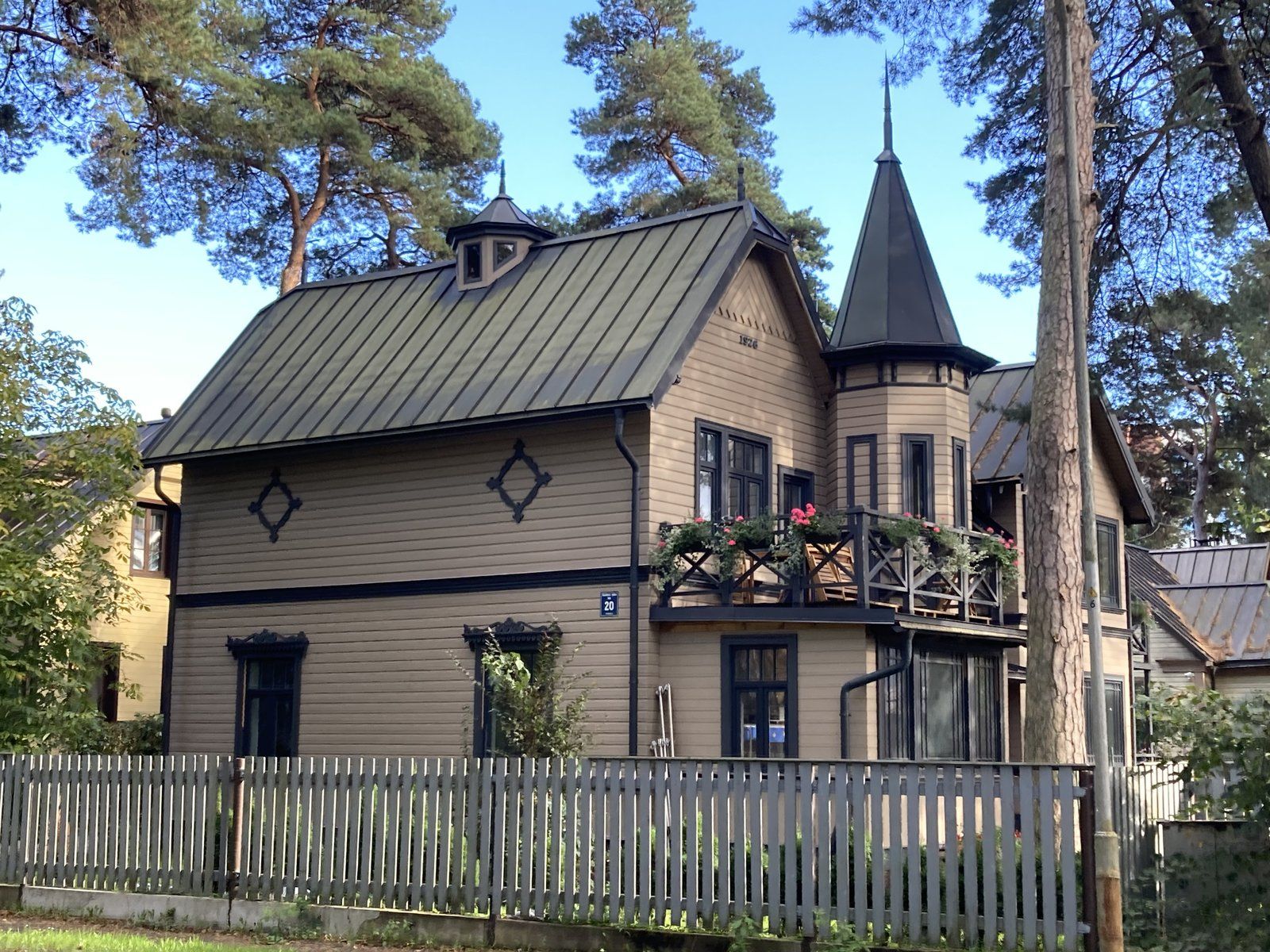 Namīpašums 338 m², Rēzeknes pulka iela 20 k-1, Jūrmala — attēls 3