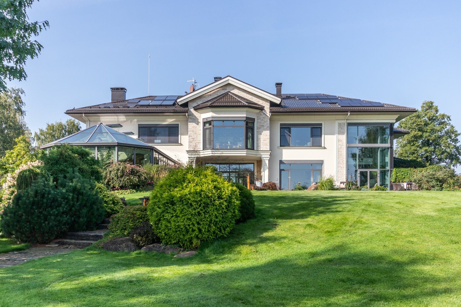 Privātmāja 1293 m², Enkuri, Bukulti