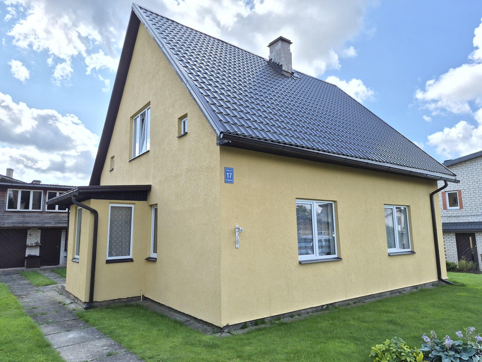 Privātmāja 113 m², Šķūņu iela 17, Valmiera