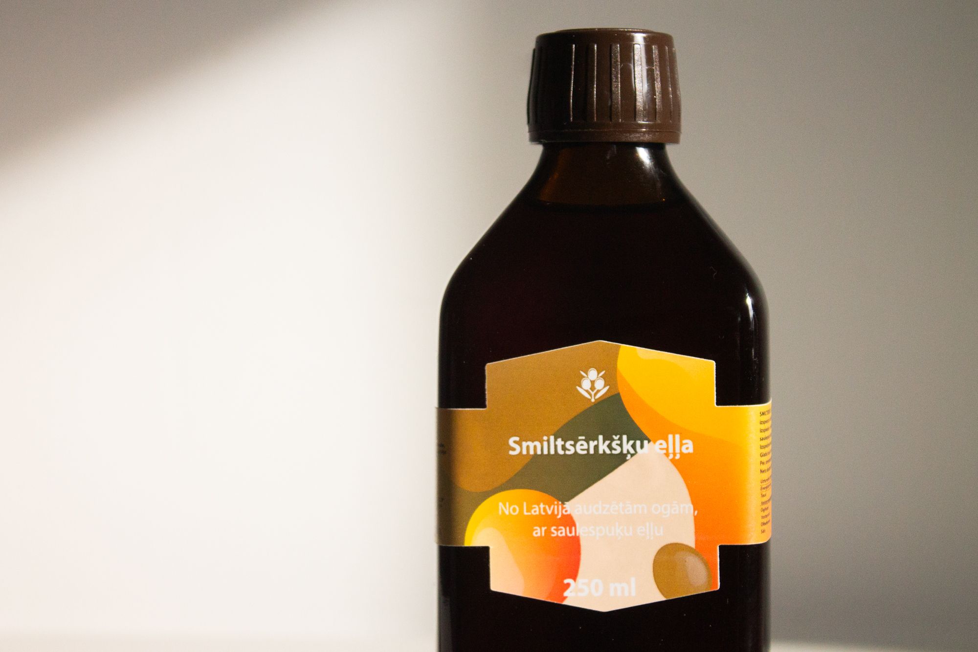 Smiltsērkšķu eļļa ar saulespuķu eļļu, auksti spiesta, nefiltrēta, 250 ml — attēls 2