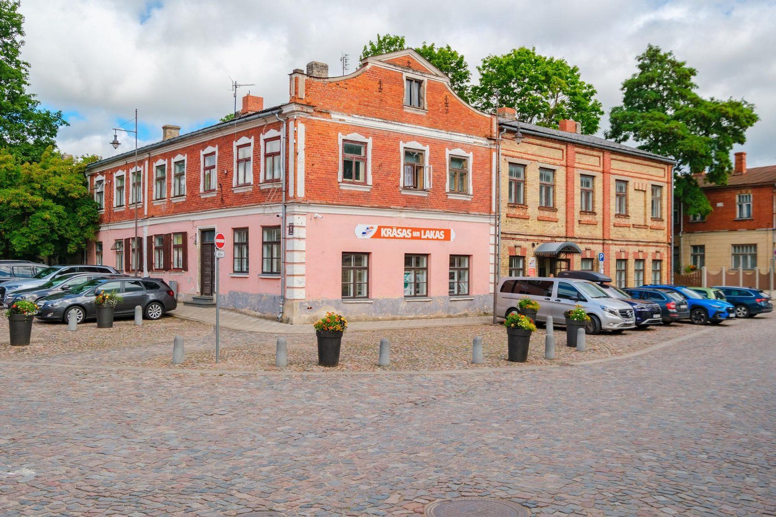 Tirdzniecības telpas 170 m², Policijas iela 1, Kuldīga