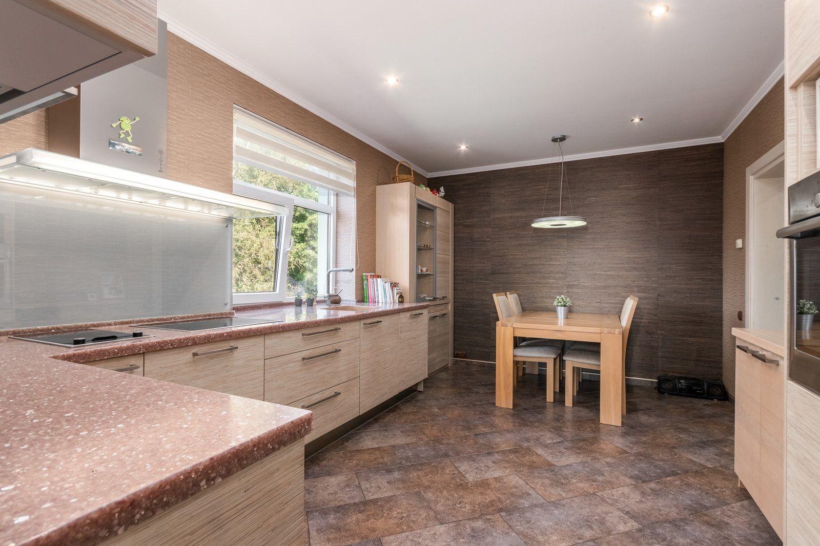 Privātmāja 349 m², Dzintara iela 61, Buļļi — attēls 3