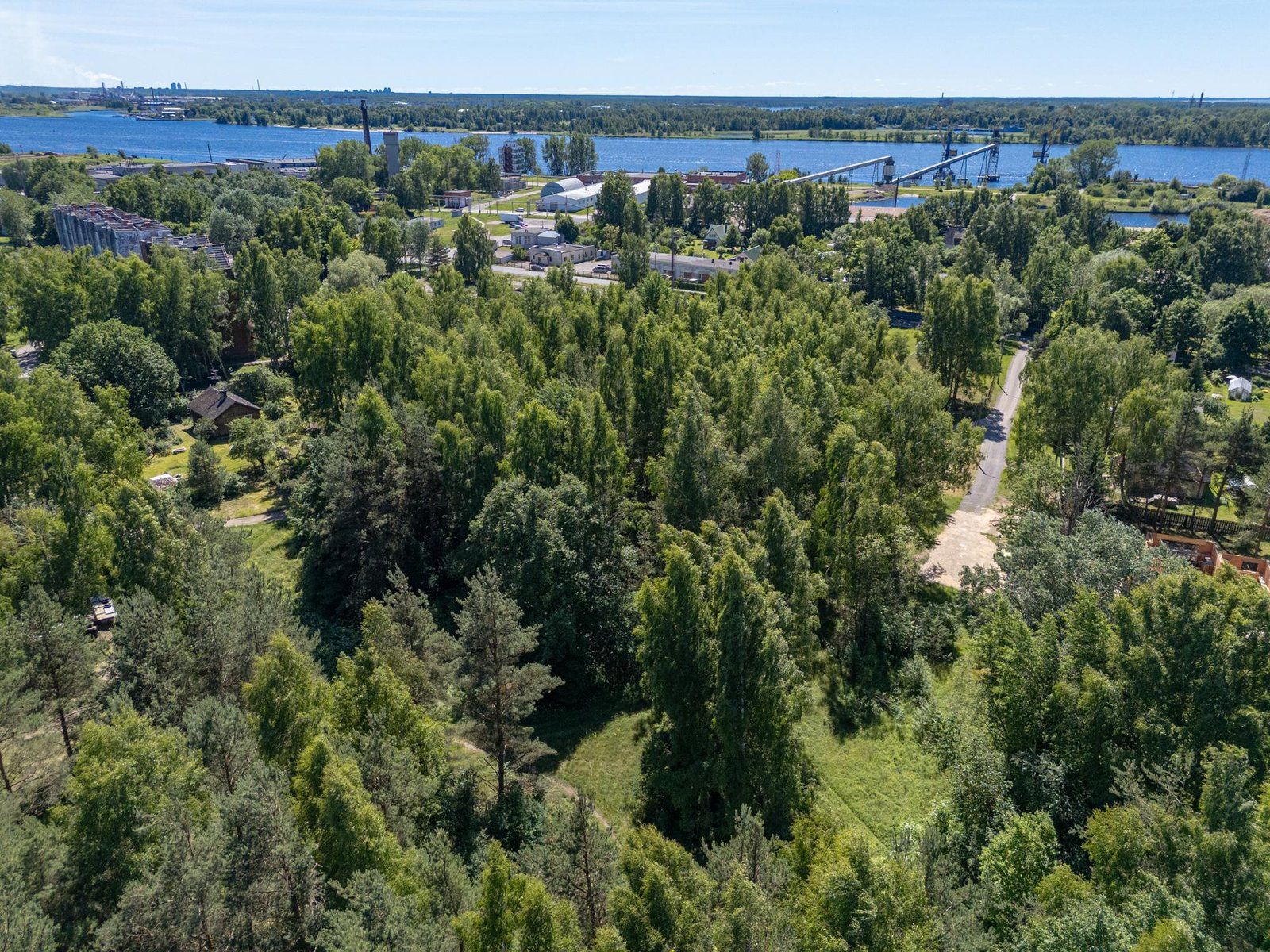 Zemes gabals 4673 m², Vižņu iela 47, Rīga