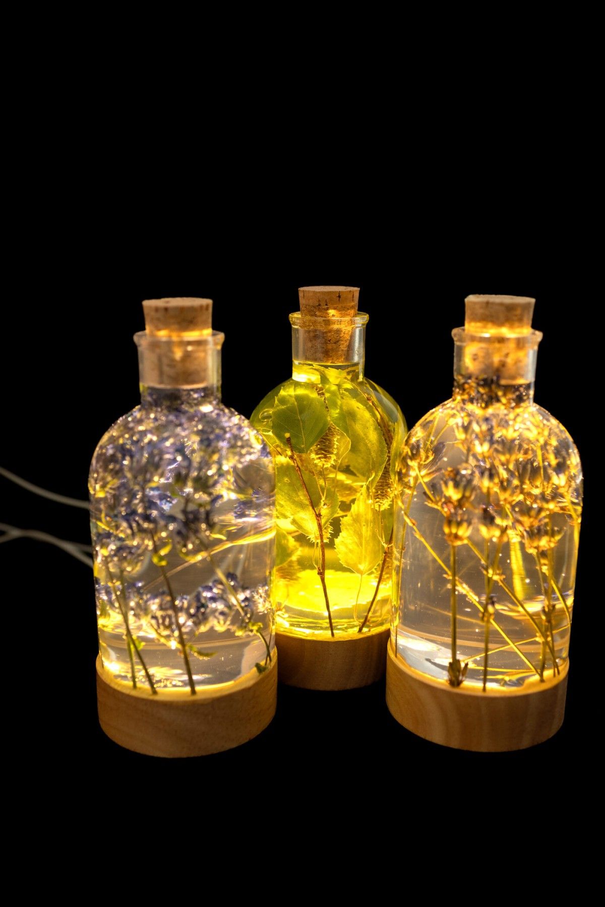 Galda lampa SpiiidBotanics, silti balta, bēšā krāsā — attēls 3