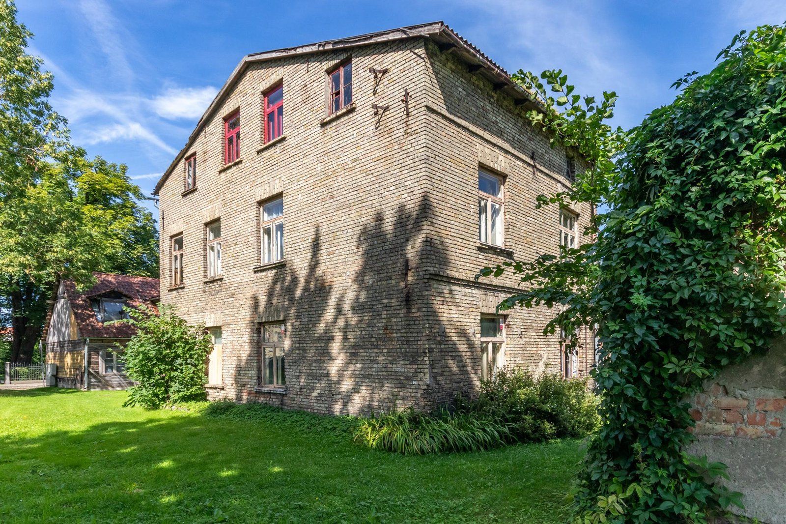 Namīpašums 228 m², Baznīcas iela 10, Ventspils