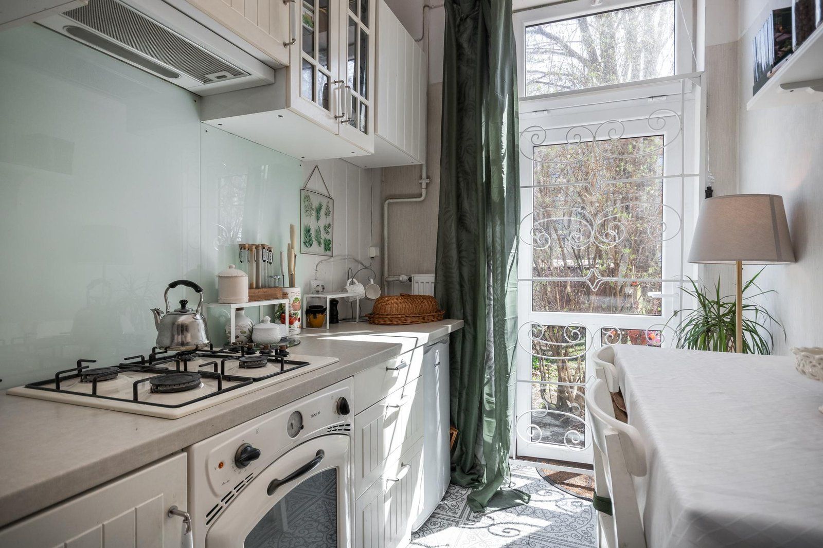4 istabu dzīvoklis, Brīvības iela 118, Centrs