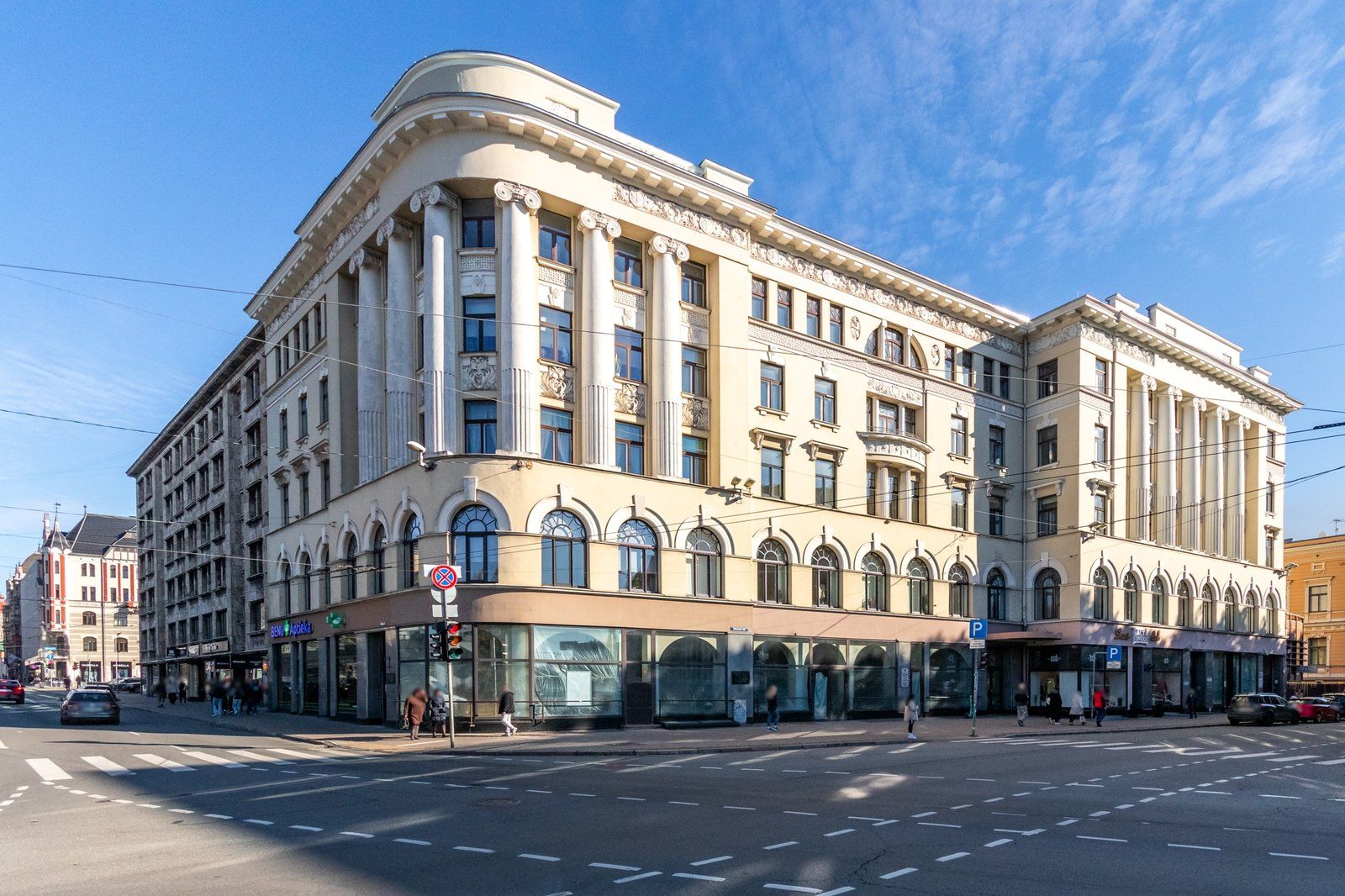 4 istabu dzīvoklis, Elizabetes iela 57, Centrs