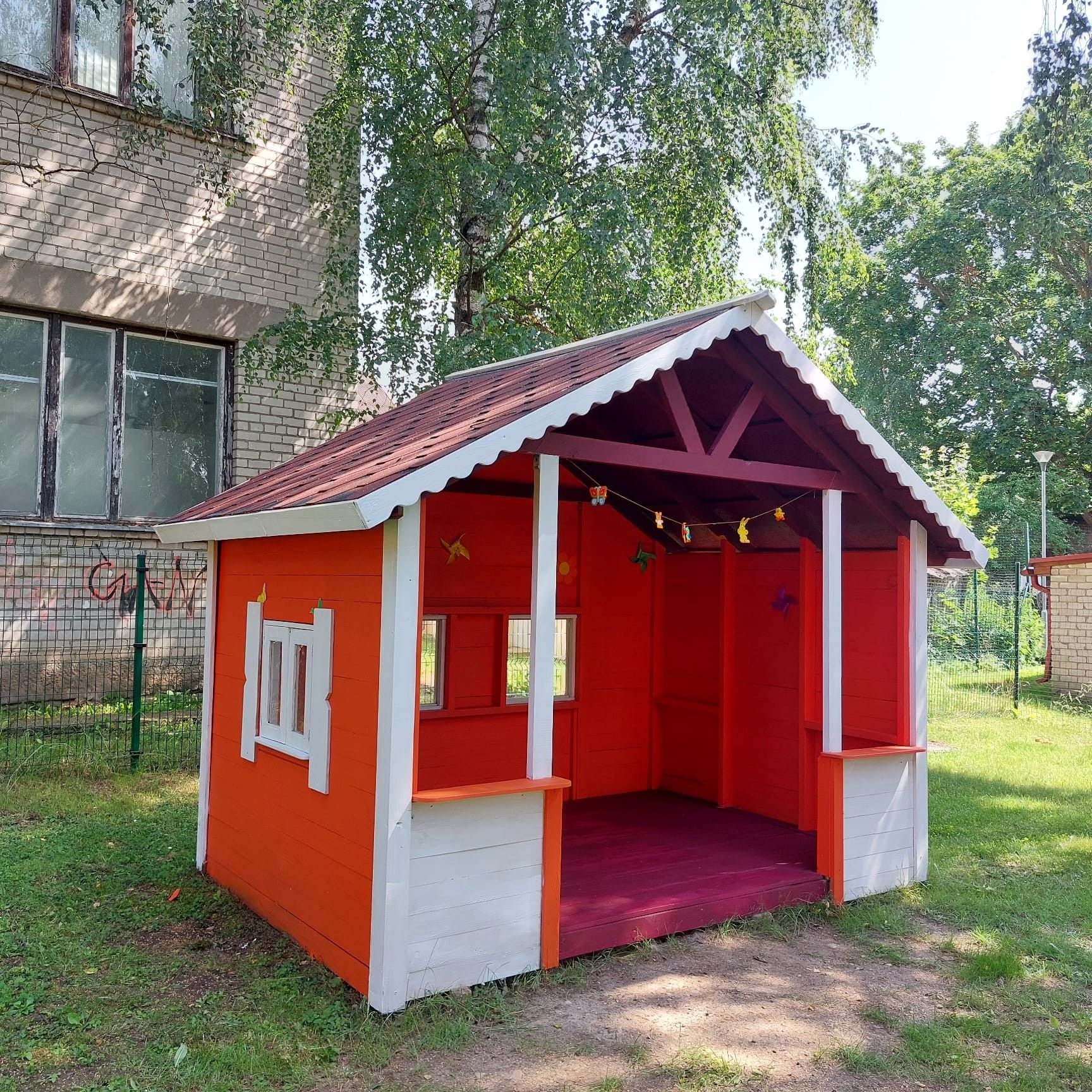 Rotaļu mājiņa Ēvele Mēbele, augstums 2,5 m, koks — attēls 4