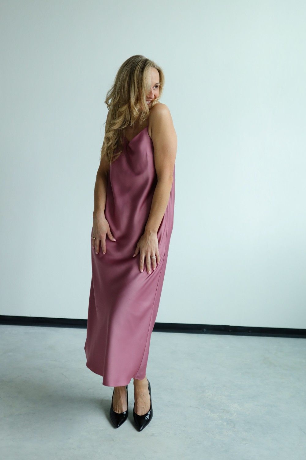 Kleita DEJAMOON, XS, M, L, XL, XXL, midi, satīns — attēls 3