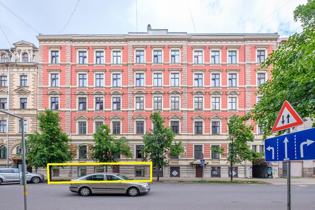 Tirdzniecības telpas 129 m², Stabu iela 49A, Centrs