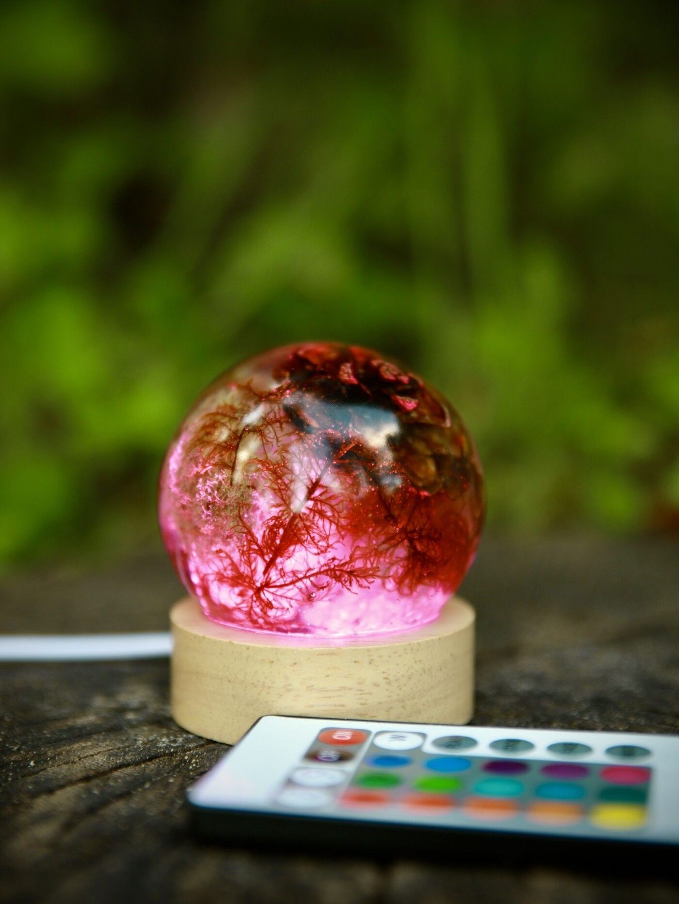 Galda lampa SpiiidBotanics, rgb, rozā krāsā