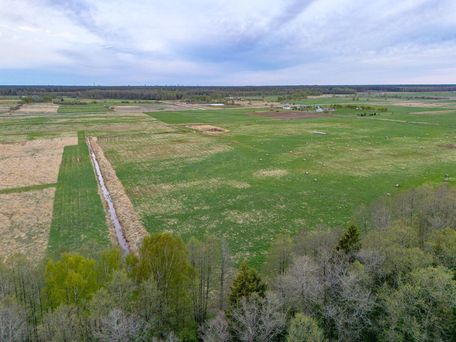 Zemes gabals 4,1 ha, Carnikavas pagasts
