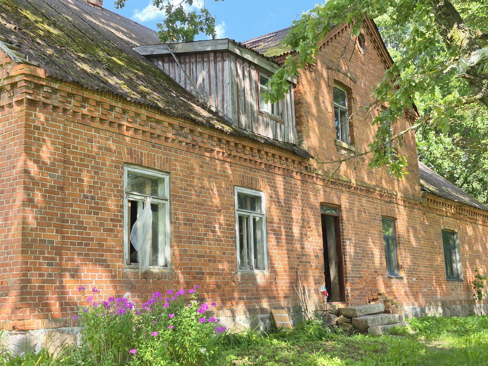 Privātmāja 365 m², Dravēkas, Kocēnu pagasts