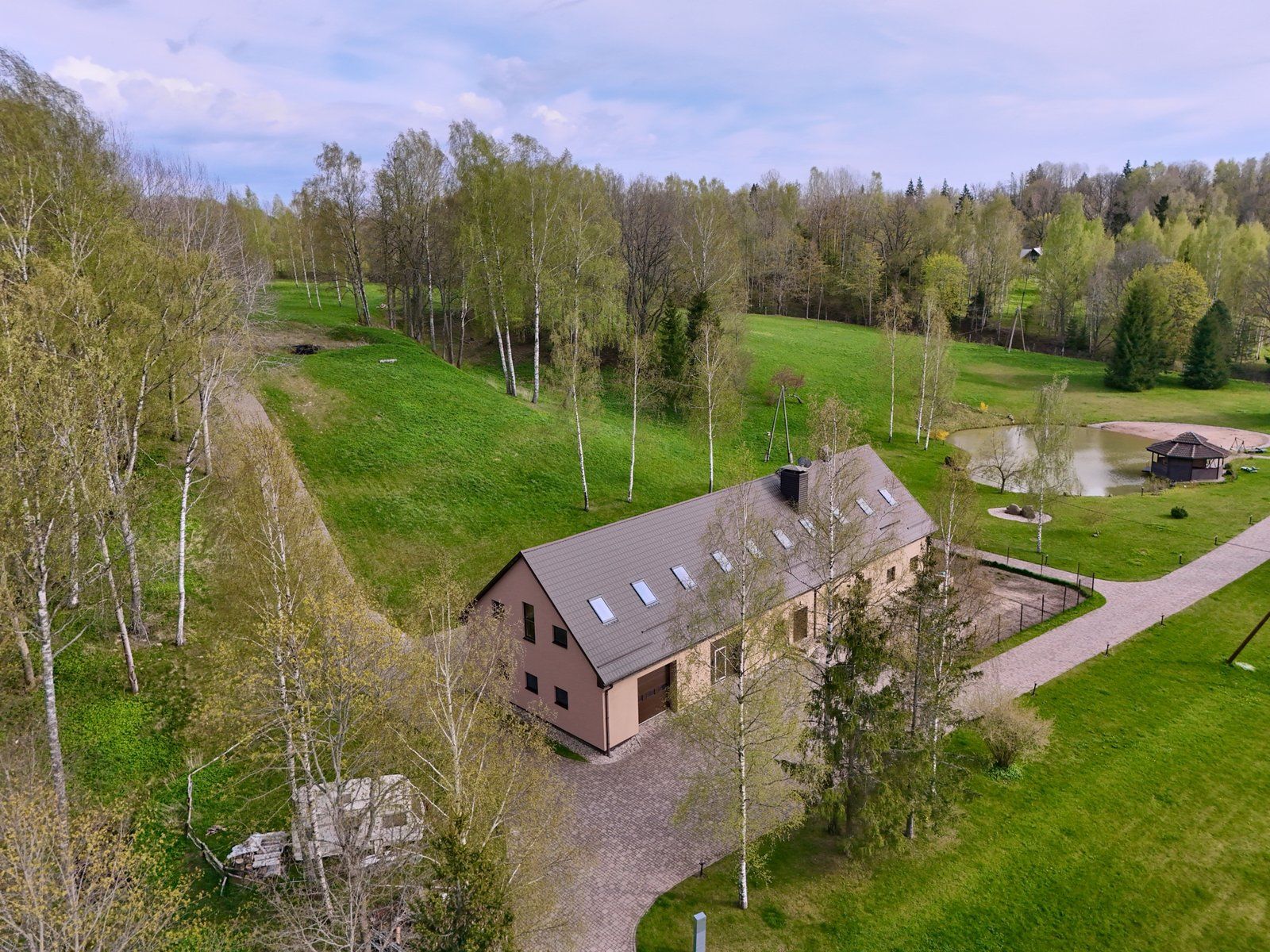 Privātmāja 547 m², Līgatnes pagasts — attēls 2