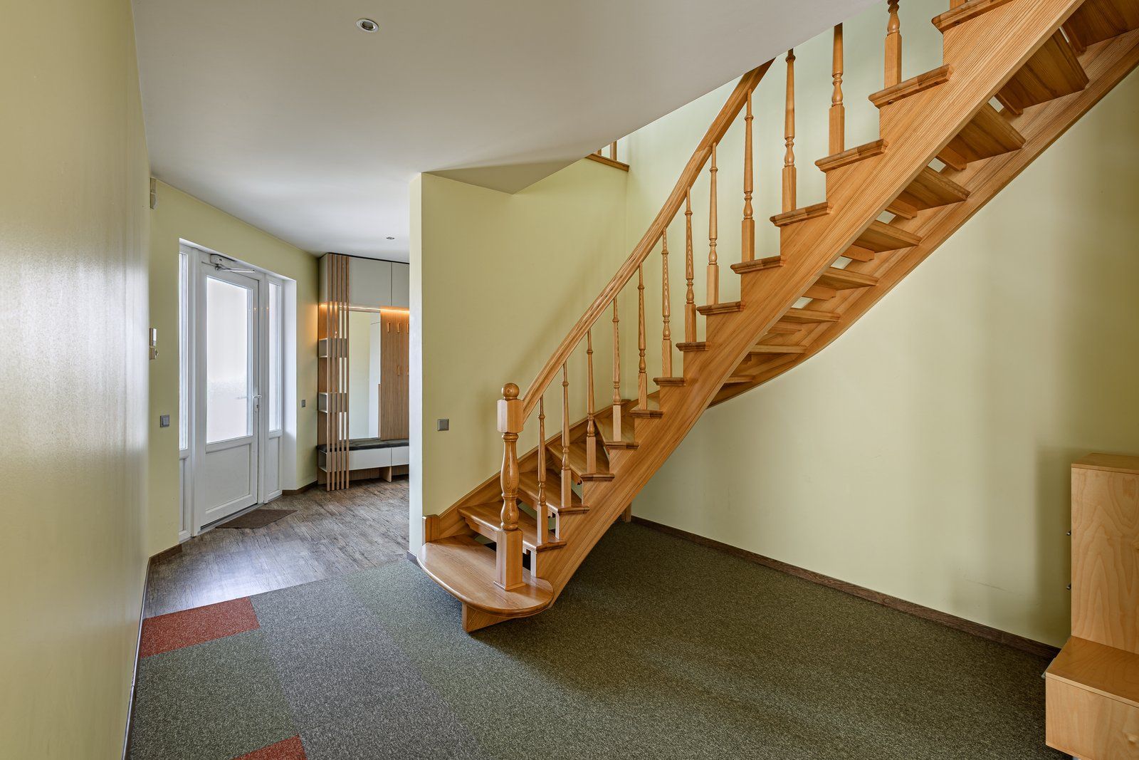 Privātmāja 240 m², Aveņu iela 7, Ozolnieku pagasts — attēls 3