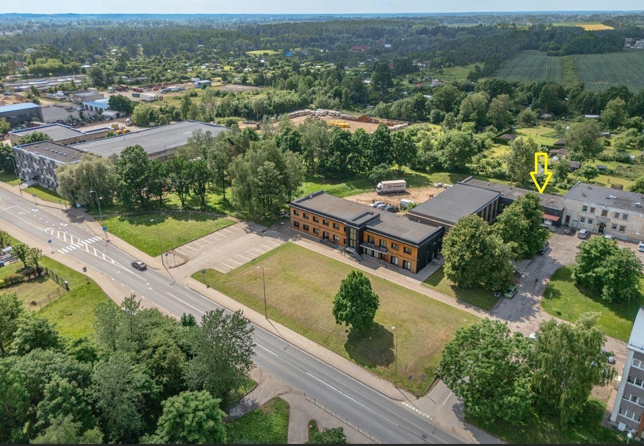Tirdzniecības telpas 544 m², Dzirnavu iela 1A, Saldus — attēls 2