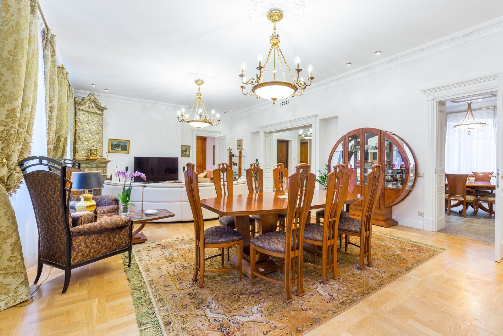5 istabu dzīvoklis, Vīlandes iela 2, Centrs