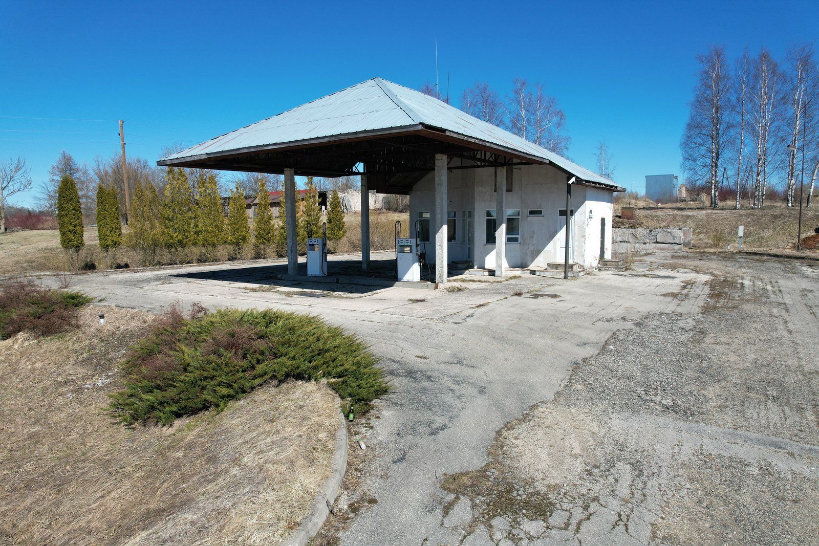 Tirdzniecības telpas 167 m², Degvielas stacija, Vestiena