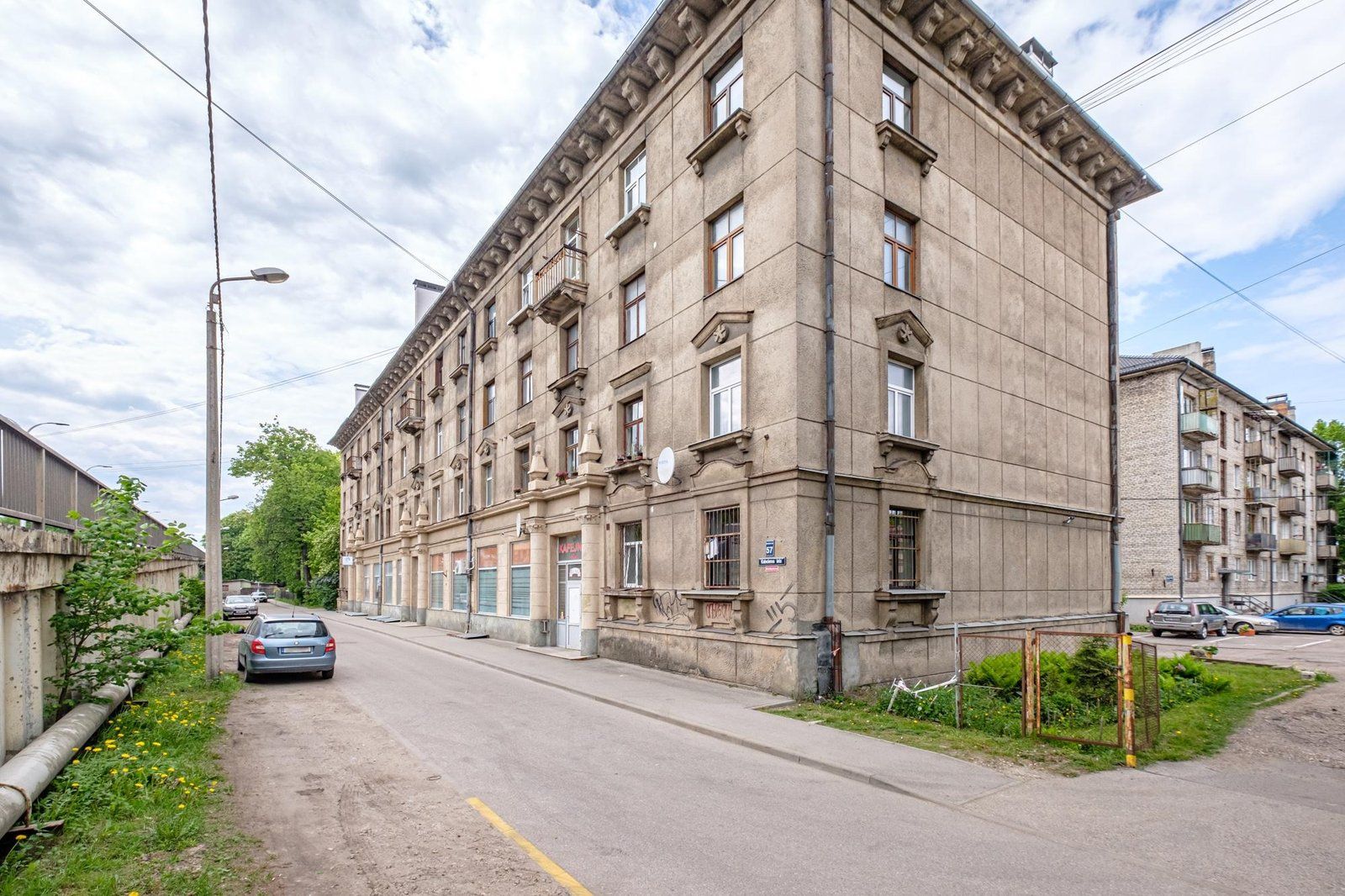 Tirdzniecības telpas 370 m², Kalnciema iela 57, Zasulauks