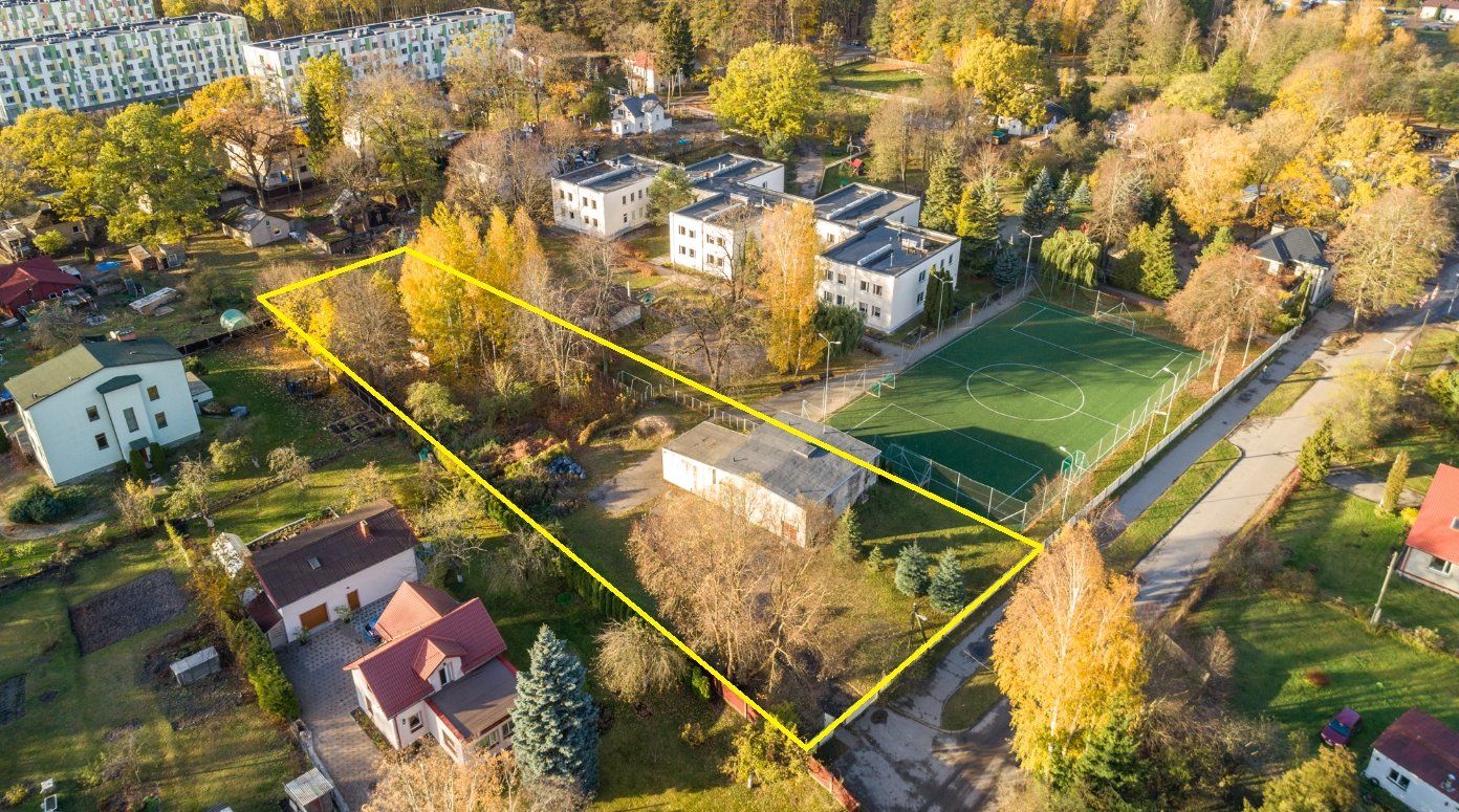 Zemes gabals 2452 m², Imantas 7. līnija 6, Rīga