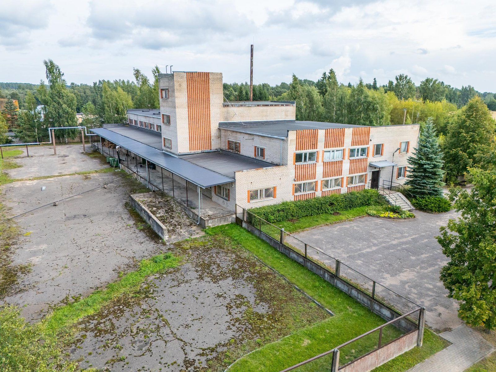 Ražošanas ēka 1982 m², Preiļi