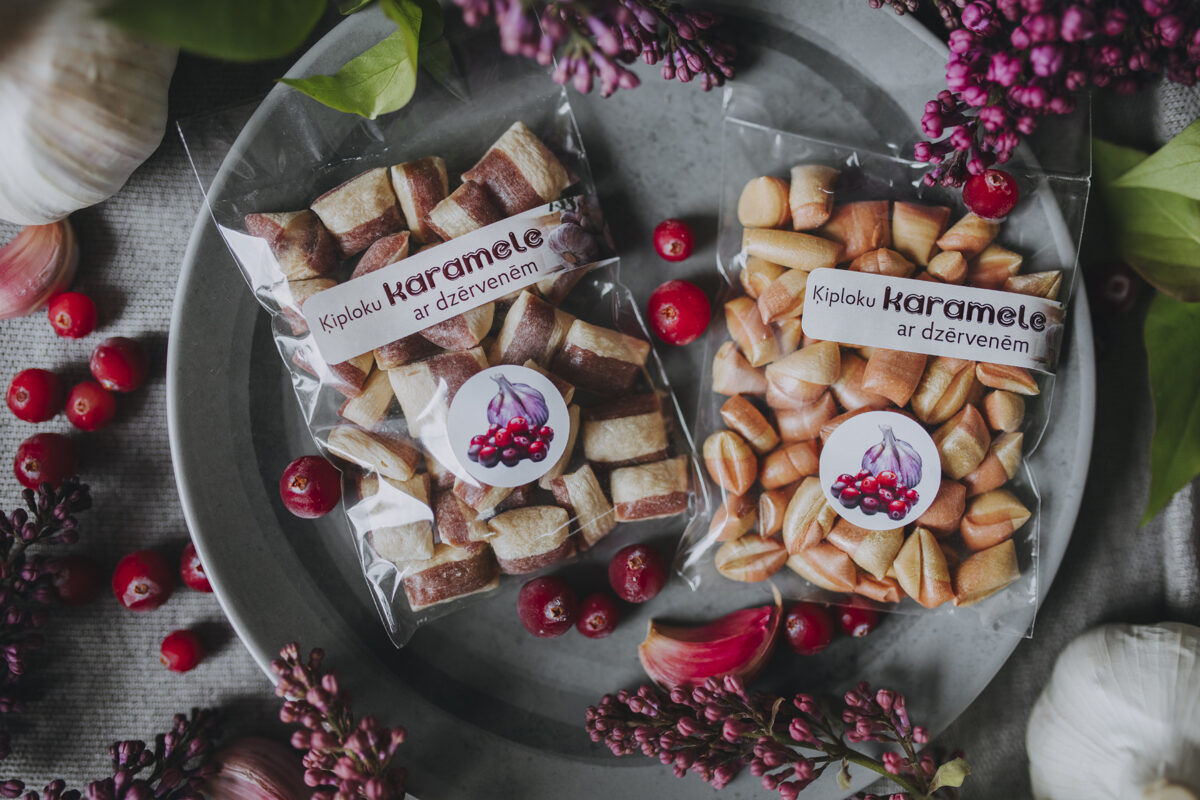 Ķiploku karameles „Dubnas krelles” ar dzērvenēm, 50 g